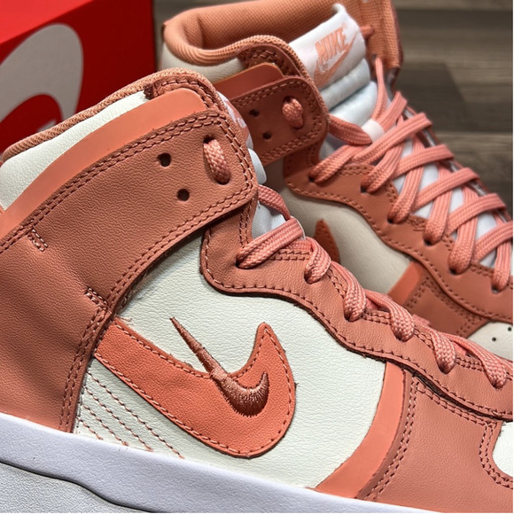 Nike Dunk High Up Crimson Bliss - Picture 6 of 9